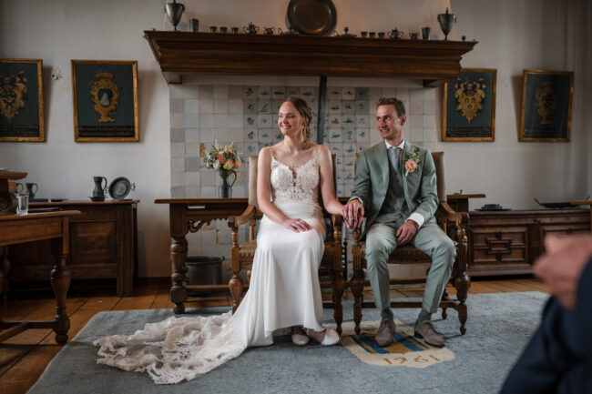 Relaxte ceremonie bij oud stadhuis Ameide!- Emma Susan Fotografie