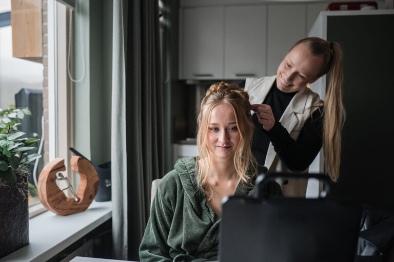 Waarom je je fotograaf juist erbij wilt in de ochtend