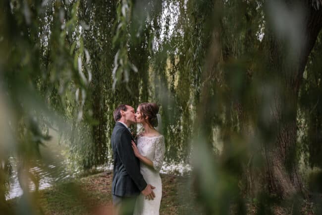 Een liefdevolle bruiloft bij Herberg de Lingehoeve Oosterwijk -Emma Susan Fotografie